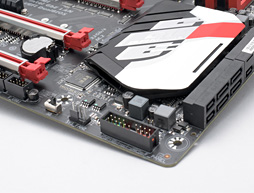 画像ギャラリー No.023のサムネイル画像 / GIGABYTEのゲーマー向けマザーボード「GA-Z170X-Gaming 7」をチェック。多機能でも高価すぎないバランスは要注目だ