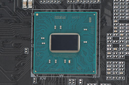 画像ギャラリー No.026のサムネイル画像 / GIGABYTEのゲーマー向けマザーボード「GA-Z170X-Gaming 7」をチェック。多機能でも高価すぎないバランスは要注目だ