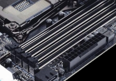 画像ギャラリー No.008のサムネイル画像 / GIGABYTE,カラーLEDで派手に光るゲーマー向けマザーを発売。X99ベース