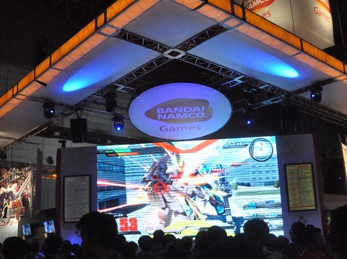 画像ギャラリー No.027のサムネイル画像 / ［TGS 2011］人気シリーズ最新作や注目タイトルがズラリ。一般公開日初日（9月17日）のスクウェア・エニックスブース＆バンダイナムコゲームスブースのフォトレポートを掲載