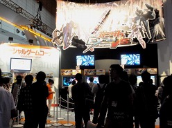 画像ギャラリー No.028のサムネイル画像 / ［TGS 2011］人気シリーズ最新作や注目タイトルがズラリ。一般公開日初日（9月17日）のスクウェア・エニックスブース＆バンダイナムコゲームスブースのフォトレポートを掲載