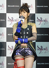 画像ギャラリー No.015のサムネイル画像 / AKB48大島優子さんもDLC衣装で駆けつけた「FINAL FANTASY XIII-2」発売カウントダウンイベントの模様をレポート