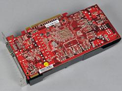 画像ギャラリー No.004のサムネイル画像 / 補助電源6ピン×1仕様の玄人志向版「Radeon HD 6790」カードを試す