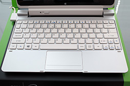 画像ギャラリー No.011のサムネイル画像 / Acer,Windows 8採用PCのラインナップを国内発表。タブレットや世界最薄Ultrabookなどを公開