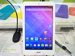 画像ギャラリー No.012のサムネイル画像 / ［COMPUTEX］奇抜なデザインのAcer製ゲーマー向けタブレット「Predator 8」を写真でチェック。発売は2015年末の予定