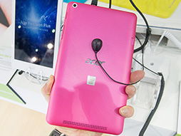 画像ギャラリー No.013のサムネイル画像 / ［COMPUTEX］奇抜なデザインのAcer製ゲーマー向けタブレット「Predator 8」を写真でチェック。発売は2015年末の予定
