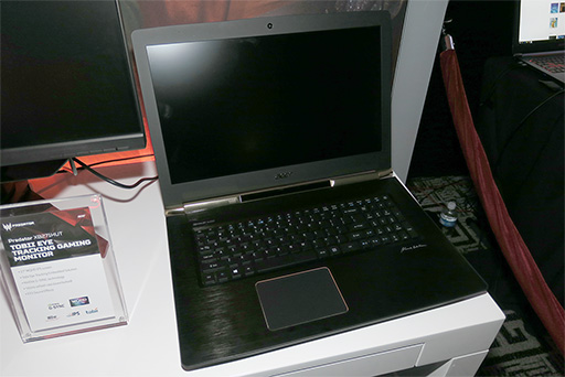 画像ギャラリー No.005のサムネイル画像 / ［CES 2017］目玉は21インチ湾曲液晶搭載の巨大ノートPC。視線追跡デバイス内蔵PCなどAcerのゲーマー向け製品をまとめてチェック