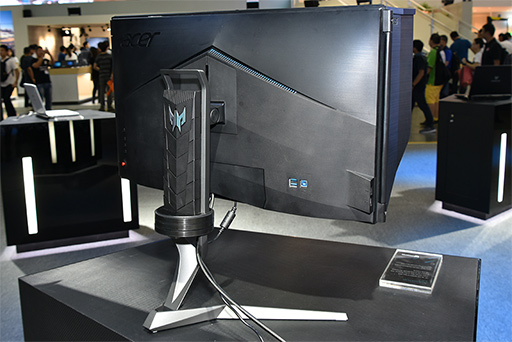 画像ギャラリー No.005のサムネイル画像 / ［COMPUTEX］AcerはG-SYNC HDR対応液晶ディスプレイ2製品を出展。4Kモデルの「Predator X27」は国内展開もありそうだ