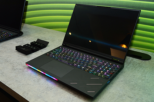 画像ギャラリー No.001のサムネイル画像 / RTX 50シリーズ搭載のゲーマー向けノートPC&デスクトップPCがAcerから登場