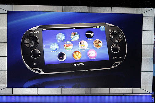 画像ギャラリー No.017のサムネイル画像 / ［E3 2011］「PlayStation Vita」をさっそく触ってみた！ 触り心地や操作感，有機ELパネルの見やすさはいかに？ 「Uncharted」など計5タイトルのインプレッションと共にがっつりレポート