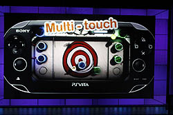 画像ギャラリー No.043のサムネイル画像 / ［E3 2011］「PlayStation Vita」をさっそく触ってみた！ 触り心地や操作感，有機ELパネルの見やすさはいかに？ 「Uncharted」など計5タイトルのインプレッションと共にがっつりレポート
