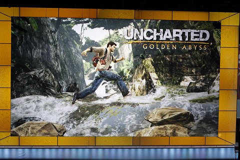 画像ギャラリー No.003のサムネイル画像 / ［E3 2011］Vita用「アンチャーテッド」は新たな操作で謎解き要素がパワーアップ。「Uncharted Golden Abyss」のプレゼンテーションをレポート