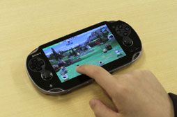 画像ギャラリー No.018のサムネイル画像 / 定番のシリーズがPS Vitaならではの機能を活かしてさらに進化。本日発売された「みんなのGOLF 6」のインプレッションをお届け