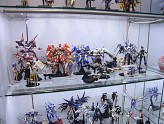 画像ギャラリー No.014のサムネイル画像 / 「武装神姫」5周年! コナミスタイル東京ミッドタウン店で行われた鳥山プロデューサー1日店長イベントの大盛況ぶりをレポート