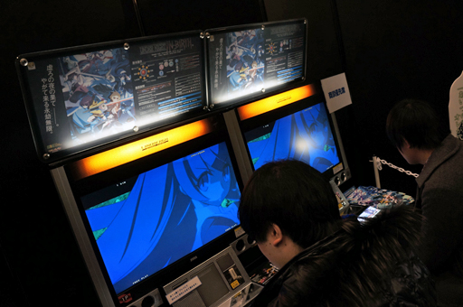 画像ギャラリー No.008のサムネイル画像 / ［AOU2012］完全新作2D格闘「アンダーナイト インヴァース」のインプレッション。フランスパン代表なりた氏へのミニインタビューも掲載