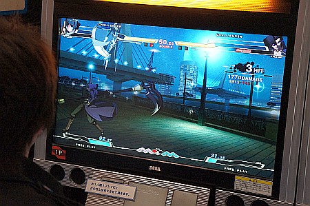 画像ギャラリー No.013のサムネイル画像 / ［AOU2012］完全新作2D格闘「アンダーナイト インヴァース」のインプレッション。フランスパン代表なりた氏へのミニインタビューも掲載