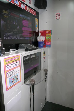 画像ギャラリー No.014のサムネイル画像 / [AOU2011]タマ姉，まさかの投げキャラ。大人気「AQUAPAZZA」の試遊レポートを中心に，大混雑だったタイトーブースをまるごと紹介