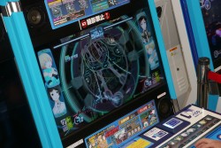 画像ギャラリー No.023のサムネイル画像 / [AOU2011]タマ姉，まさかの投げキャラ。大人気「AQUAPAZZA」の試遊レポートを中心に，大混雑だったタイトーブースをまるごと紹介