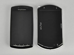 画像ギャラリー No.009のサムネイル画像 / 英国版「Xperia PLAY」実機フォトレポート〜開梱からゲームの起動まで