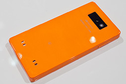 画像ギャラリー No.051のサムネイル画像 / NTTドコモ,「GALAXY S III α」「AQUOS PHONE ZETA」など2012年冬モデルスマートフォン10製品を発表。すべてが下り最大100Mbpsの「Xi」に対応