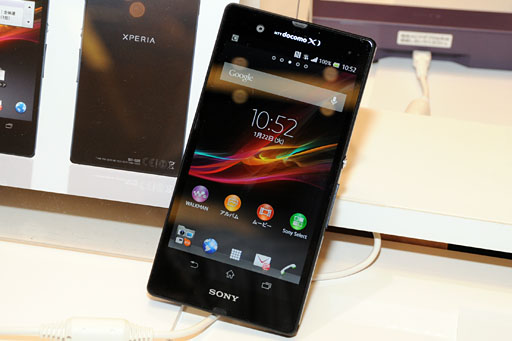 画像ギャラリー No.057のサムネイル画像 / ドコモ，「Xperia Z」や2画面MEDIASなど2013年春モデルスマートフォン＆タブレットを発表。注目モデルをちょっと使ってみた 