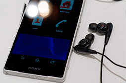 画像ギャラリー No.005のサムネイル画像 / 注目の新製品Xperia Z2とA2の実力をじっくり触って確かめた。NTTドコモ2014夏モデルスマートフォンテストレポート（前編）