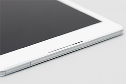画像ギャラリー No.008のサムネイル画像 / 「Xperia Z3 Tablet Compact」レビュー。PS4リモートプレイ対応の8インチ薄型タブレットをゲーマー目線で評価する
