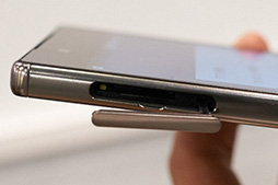 画像ギャラリー No.012のサムネイル画像 / Xperia Z5三兄弟や「Nexus 5X」の性能と発熱を「デレステ」で検証。NTTドコモ2015〜16年冬春モデルテストレポート前編