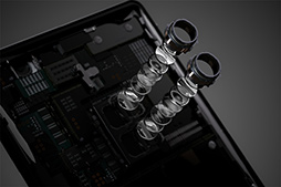 画像ギャラリー No.005のサムネイル画像 / ソニーモバイル,デュアルレンズカメラ搭載の新型スマートフォン「Xperia XZ2 Premium」を世界市場に向けて発表