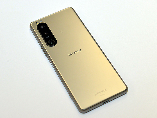 画像ギャラリー No.001のサムネイル画像 / 「Xperia 5 III」実機レポート。既存製品との違いを中心に特徴をチェックしてみた
