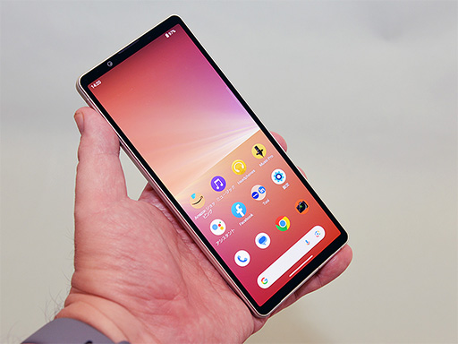 画像ギャラリー No.002のサムネイル画像 / やや小さめサイズでもハイエンド仕様のスマートフォン「Xperia 5 V」が登場
