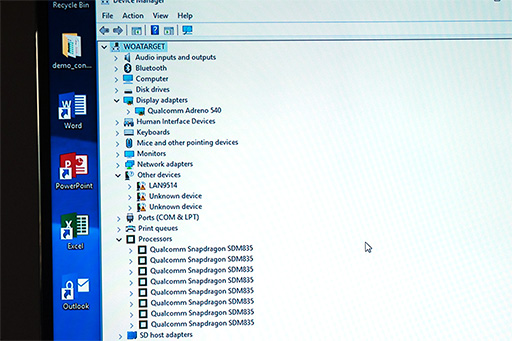 画像ギャラリー No.010のサムネイル画像 / ［COMPUTEX］Qualcomm，「Snapdragon 835」上で動作するWindows 10のデモを披露。Win32アプリも正常に動作