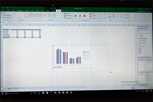画像ギャラリー No.011のサムネイル画像 / ［COMPUTEX］Qualcomm，「Snapdragon 835」上で動作するWindows 10のデモを披露。Win32アプリも正常に動作