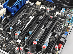 画像ギャラリー No.031のサムネイル画像 / 「Core i7-3960X&3930K」レビュー。LGA2011の「Sandy Bridge-E」は,ハイエンドPC環境に何をもたらすか