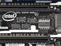 画像ギャラリー No.032のサムネイル画像 / 「Core i7-3960X&3930K」レビュー。LGA2011の「Sandy Bridge-E」は,ハイエンドPC環境に何をもたらすか