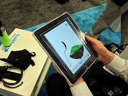 画像ギャラリー No.007のサムネイル画像 / ［GDC 2011］今年もやっぱり脳波だ。低価格になったNeuroSkyの新型デバイスを試してみた