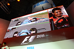 画像ギャラリー No.006のサムネイル画像 / ［TGS 2011］「F1 2011」のステージに鈴木亜久里さん，井口卓人さん，塚本奈々美さんが登場。レース勝負で罰ゲームを受けたのは…… 