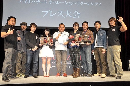 画像ギャラリー No.031のサムネイル画像 / ゲーム大会に新日本プロレスの棚橋弘至選手と後藤洋央紀選手も参加した「バイオハザード オペレーション・ラクーンシティ」完成発表会をレポート