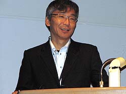画像ギャラリー No.002のサムネイル画像 / ［CEDEC 2011］初日の基調講演は，小惑星探査機「はやぶさ」のイオンエンジンについて。未踏の技術に挑む，技術者達の物語