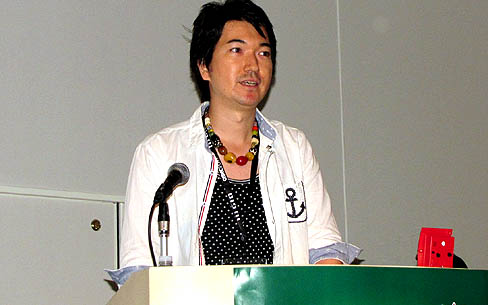 画像ギャラリー No.001のサムネイル画像 / ［CEDEC 2011］コンシューマからオンラインゲーム開発者へ転身したDropWave本城氏が語る，「ゲームプランナーの基礎知識」。想いは日本発のオンラインゲームを世界へ
