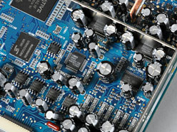 画像ギャラリー No.009のサムネイル画像 / 「SE-300PCIE」レビュー。オンキヨーのアナログ技術とX-Fiが出会い,そして何が生まれたのか