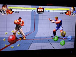 画像ギャラリー No.007のサムネイル画像 / “ウメヌキ”トークにファン感涙。Android版とXbox 360版のストIVで争われた「LG Cup SFIV HD Global Championship」レポート