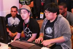 画像ギャラリー No.007のサムネイル画像 / ［EVO2013］2日目リザルトまとめ。「UMvC3」日本勢は無念の全滅，「ストクロ」優勝は強豪Infiltration選手の手に。最終日「スパ4」決勝に向かう日本人選手4名への動画インタビューも掲載