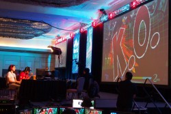 画像ギャラリー No.010のサムネイル画像 / ［EVO2013］2日目リザルトまとめ。「UMvC3」日本勢は無念の全滅，「ストクロ」優勝は強豪Infiltration選手の手に。最終日「スパ4」決勝に向かう日本人選手4名への動画インタビューも掲載