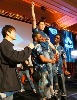 画像ギャラリー No.008のサムネイル画像 / [EVO2012]創始者Joey “Mr. Wizard” Cuellar氏に聞く，格闘ゲームシーンのこれまでとこれから。日本人選手の活躍から振り返るEVO2012
