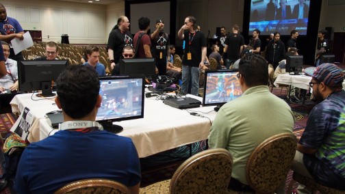 画像ギャラリー No.002のサムネイル画像 / ［EVO2013］“五神”の4人が「スパ4」ベスト8に集結！　「EVO2013」初日リザルトまとめ＆優勝者インタビュー。「P4U」優勝は日本のユメ選手の手に