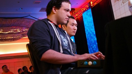 画像ギャラリー No.014のサムネイル画像 / ［EVO2013］“五神”の4人が「スパ4」ベスト8に集結！　「EVO2013」初日リザルトまとめ＆優勝者インタビュー。「P4U」優勝は日本のユメ選手の手に