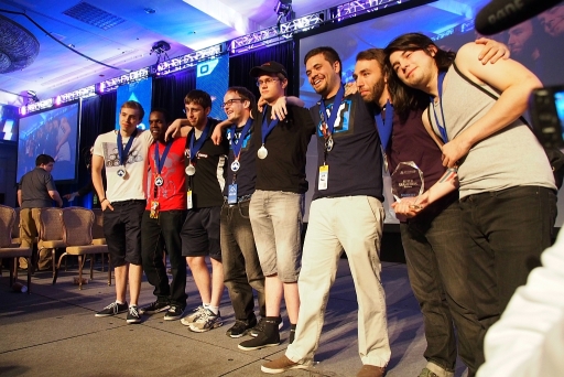 画像ギャラリー No.011のサムネイル画像 / ［EVO2013］アメリカの選手たちが開催国の意地を見せた「EVO2013」最終日レポート。「スパIV AE Ver.2012」で優勝したXian選手のインタビューも掲載