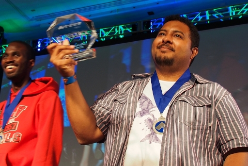 画像ギャラリー No.015のサムネイル画像 / ［EVO2013］アメリカの選手たちが開催国の意地を見せた「EVO2013」最終日レポート。「スパIV AE Ver.2012」で優勝したXian選手のインタビューも掲載