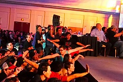 画像ギャラリー No.027のサムネイル画像 / ［EVO2013］アメリカの選手たちが開催国の意地を見せた「EVO2013」最終日レポート。「スパIV AE Ver.2012」で優勝したXian選手のインタビューも掲載